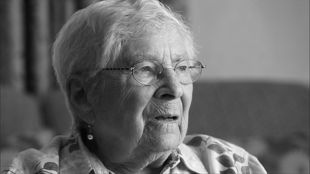 How Old Is Satoru Gojo In Jujutsu Kaisen?